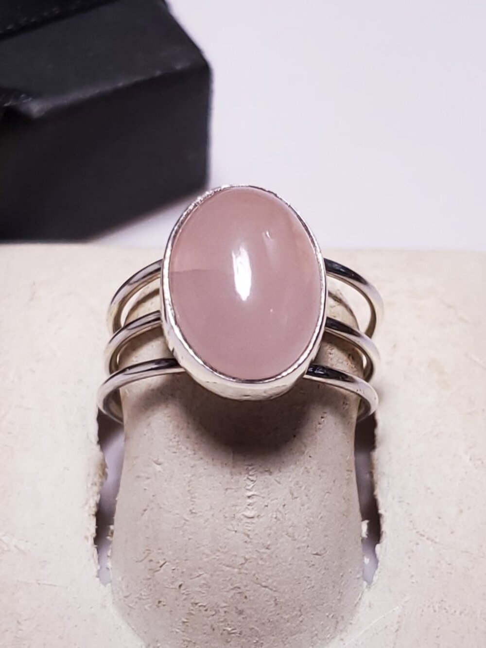 Estate 6ct Natural Rose Quartz Caboshon Bezel Sterling Silver adj size Ring24397
